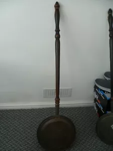 A French Victorian era, Large Copper Bed Warming Pan. Antique Copper Bed Warmer - Picture 1 of 11
