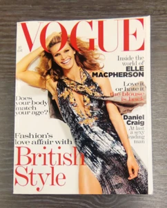 VOGUE Magazine: October 2004 - Elle Macpherson - Picture 1 of 2