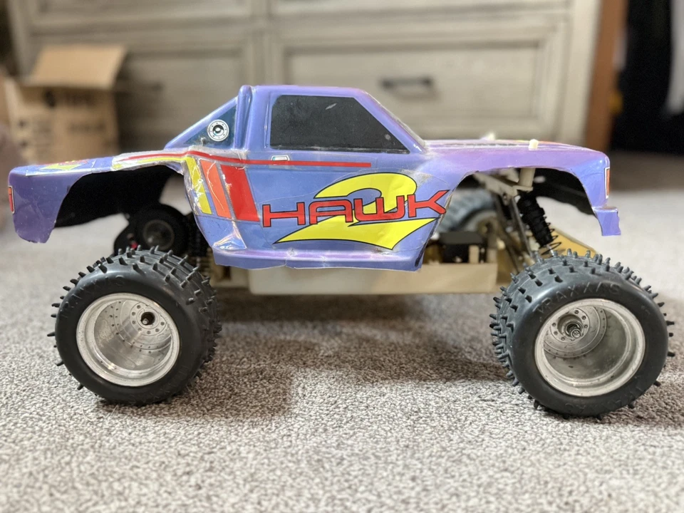 ULTRA RARE Vintage Traxxas Hawk 2 1/10 2wd Monster Truck Roller Rolling Chassis - Image 1 of 4