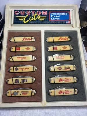 LOTE DE CUCHILLOS VINTAGE EE. UU. CERVEZA STOHS ESTILO ANTIGUO BUDWEISER COORS MILLER PABST AZUL Foto 1 de 4