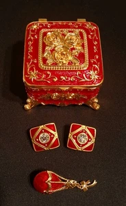 Rotgoldfarben Vintage Schmuck Avon Anstecknadel Ohrclips und Gilde Rose Scharnierbox - Bild 1 von 6