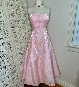 Davids Bridal Baby Pink Sequin Beaded Fairycore Strapless Formal Prom Dress Gown - Picture 1 of 12