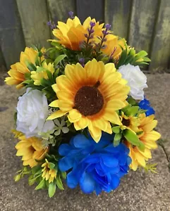 Grave Memorial Pot With Artificial Flowers - Picture 1 of 6