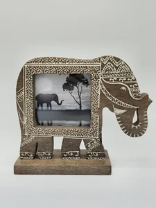 Marco de madera tallado a mano de elefante de 7,5" estilo bohemio hecho en India 2017 - Imagen 1 de 2