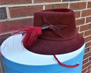 Vintage Red-Burgundy Wool Felt Hat & Box Fedora Feather Frank Olive Launcelot EC - Picture 1 of 8
