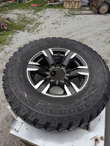 Trailer Tire and Wheel 235/75R15 - Bild 1 von 1