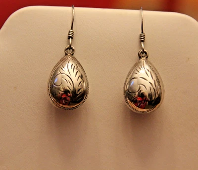 .925 Sterling Silver Dangle Earrings Puffy Engraved Vintage Style 4.0 Grams L@@K - Image 1 of 4