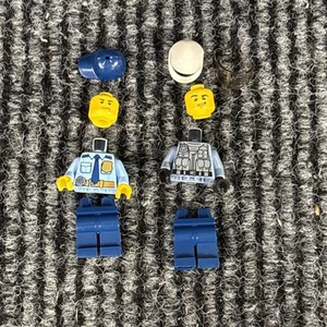 Lego City Police Motorcycle Cop Minifigure Lot cty0748 & cty1285 - Picture 1 of 1