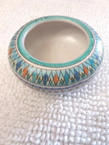  VIETRI SIGNED ITALIAN ART Small POTTERY BOWL 4 x 2.25 Inches - Picture 1 of 12