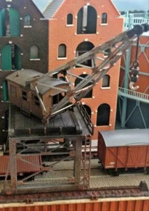GM433 Gaugemaster Fordhampton Dockside Crane - OO Gauge Plastic Kit - Picture 1 of 1
