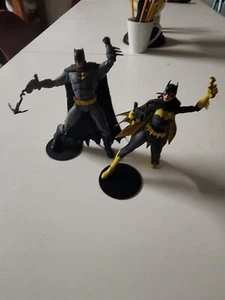 DC Batman und Batgirl aus 3 Jokers Sammlung - Bild 1 von 7