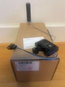 AUDI A6 (C6) 2005-2011 Fuel Level Sensor 4F0919673D NEW GENUINE - Picture 1 of 4