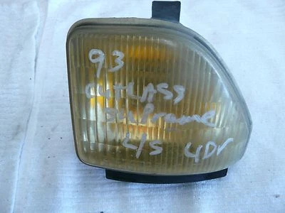 Luz de estacionamiento de esquina izquierda/del lado del conductor Oldsmobile Cutlass Supreme 92-93 GM 165157 13 Foto 1 de 2