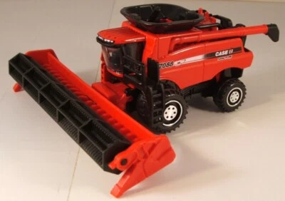 MATCHBOX Real Working Rigs #RW013 Case I-H Combine Harvester, 2010 issue (LOOSE) - Image 1 of 4