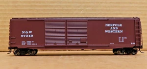 INTERMOUNTAIN 45602-02 50' PS-1 DD BOXCAR NORFLOK & WESTERN #57149 HO SCALE - Picture 1 of 2