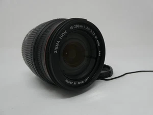 Sigma 18-200mm f/3.5-6.3 II HSM DC Lens for Sony / Minolta A-Mount - Picture 1 of 10