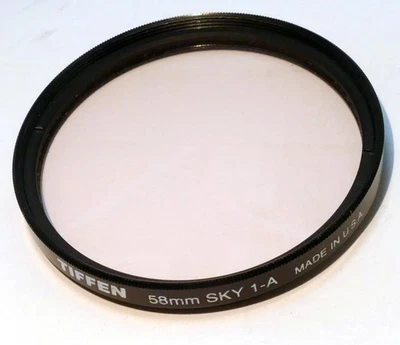 Tiffen 58mm Skylight (1A) sky Filter made in USA -  near mint condition - Image 1 of 4