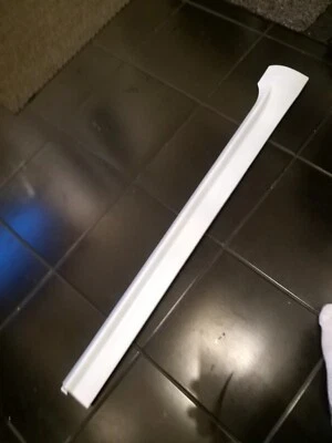 MOLDURA PUERTA TRASERA VOLKSWAGEN SHARAN O/S MODELO 2014  Foto 1 de 4