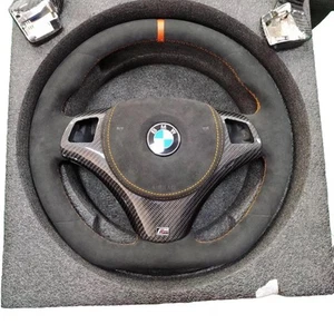 Volante de rendimiento BMW E90 E92 E93 M3 E82 M rayas naranjas Alcantara - Imagen 1 de 2