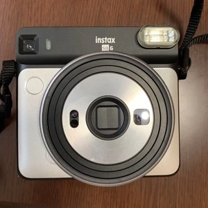 Fujifilm Instax Square SQ6 Instant Film Camera white Good condition Working - Picture 1 of 3