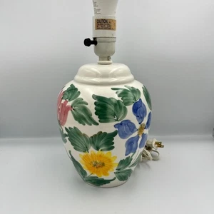 Vintage Keramik Tischlampe handbemalt florales Design cremefarbener Fuß - Bild 1 von 8