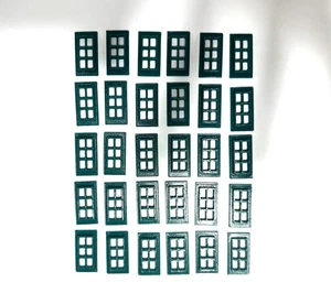 1806DM Set finestre colore verde 30 pezzi scala HO 1:87 - Picture 1 of 3