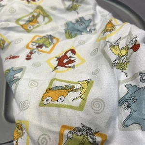 Fitted Crib Sheet Dr Seuss - Picture 1 of 1