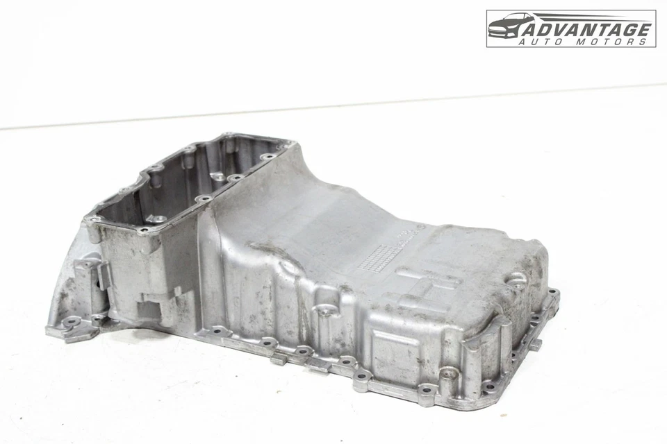 Mercedes-Benz E300 W213 2017-2019 motor de gasolina de 2,0 L cárter de aceite superior OEM Foto 1 de 4