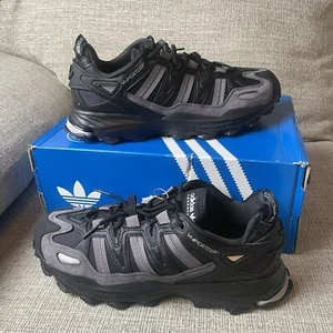NIB Adidas Adventure Hyperturf GX2022 Unisex Mens 12/Woman’s 13 Shoes - Picture 1 of 9