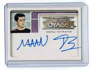 MANU INTIRAYMI AS ICHEB AUTOGRAPH CARD A1 2002 THE COMPLETE STAR TREK VOYAGER - Picture 1 of 2