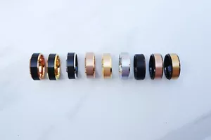 Mens Tungsten Carbide Ring Beveled Edge Brushed Center Gold Silver Black 8mm - Picture 1 of 2