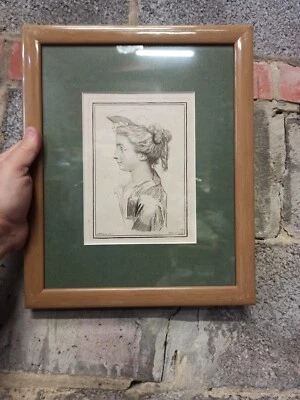 Gravure ancienne Buste de femme par Watteau dans un beau cadre - Photo 1/4