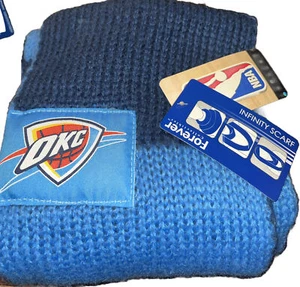 NBA Oklahoma City Thunder Bufanda Tejida Bufanda Infinity Loop OKC Equipo a Rayas FOCO NUEVA - Imagen 1 de 7