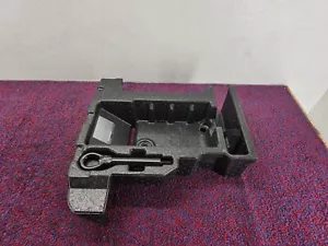 CHEVROLET CAMARO RS 14-24 OEM MALETERO RECUPERACIÓN REMOLQUE GANCHO OJO ENGANCHE ESPUMA - Imagen 1 de 5