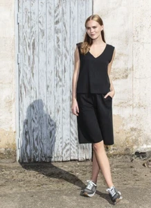 Numph Anthropologie Jumpsuit schwarz ärmellos knielang Gr. 38 UK 12 - Bild 1 von 6