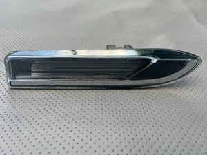 Porsche Panamera 970 Kotflügel Blinker vorne links 97063104301  Original Wie Neu - Bild 1 von 2
