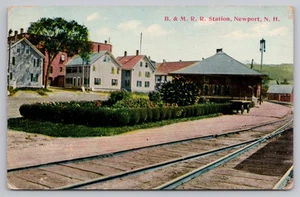 1911 Newport, NH - B & M Bahnhof - RR Train Depot New Hampshire Postkarte - Bild 1 von 2