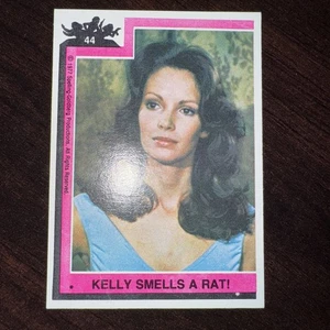 1977 Topps Charlie's Angels - Stickers #44 Kelly Smells a Rat! - Picture 1 of 1