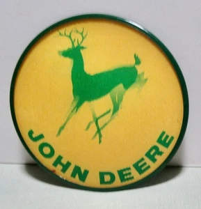 Vintage John Deere Holographic / Moving Button By Vari-Vue - Picture 1 of 5