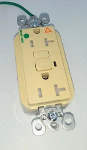 Pass Seymour 1597IGHGTRI Isolated Ground Hospital Grade GFCI IVORY FREE SHIP a - Picture 1 of 4