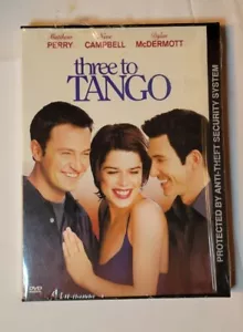 Three To Tango DVD Widescreen/Standard Matthew Perry Neve Campbell 1999 - Picture 1 of 3