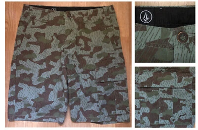 VOLCOM CARGO CAMOUFLAGE Men’s Cotton Blend Casual Chino Shorts sz 31 - Image 1 of 4