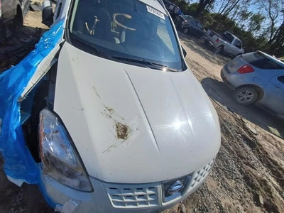 Used Driving Light fits: 2010 Nissan Rogue Fog-Driving in bumper Grade A - Image 1 of 4