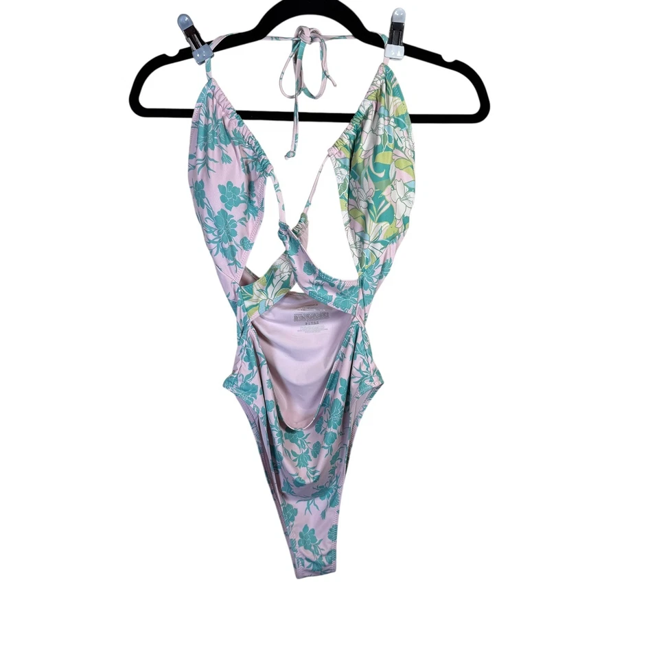 Forever 21 One Piece 泳装粉色花卉吊带露背高帮性感 — 第 1/4 张图片