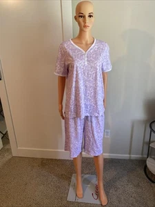V-Neck Lace Trim Floral Pattern 2-Piece Pajama Set Pj Size M - Picture 1 of 9