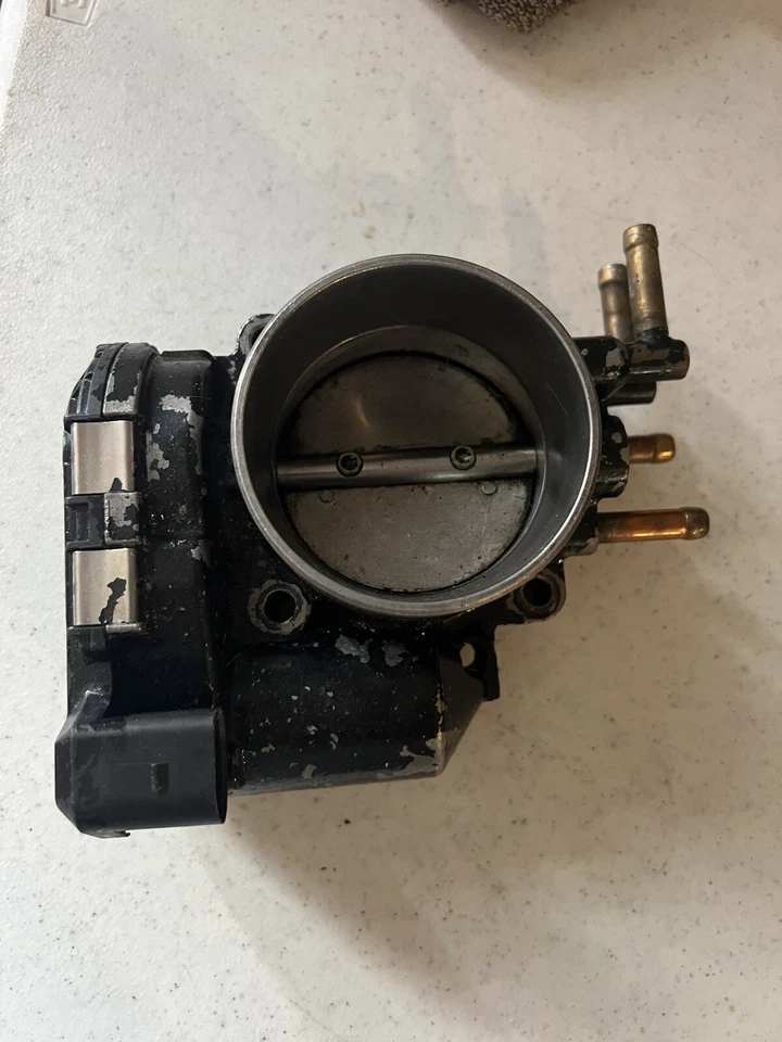 Audi A4 B6 2003-2005 3,0 L V6 carrocería del acelerador 078133062B OEM NS509166 Foto 1 de 1