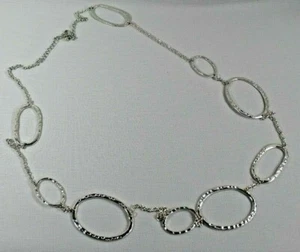 BEAUTIFUL SILVER TONE NECKLACE 40" CHAIN & OPEN CENTER OVALS LOBSTER CLAW CLOSE - Picture 1 of 4
