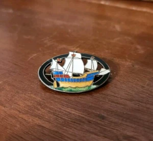 Broche de velero ovalado esmaltado vintage - marcado en ley - Imagen 1 de 5