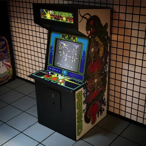 Miniature 1/12 Centipede Arcade Machine with light on fit SHF Figma NECA Cover