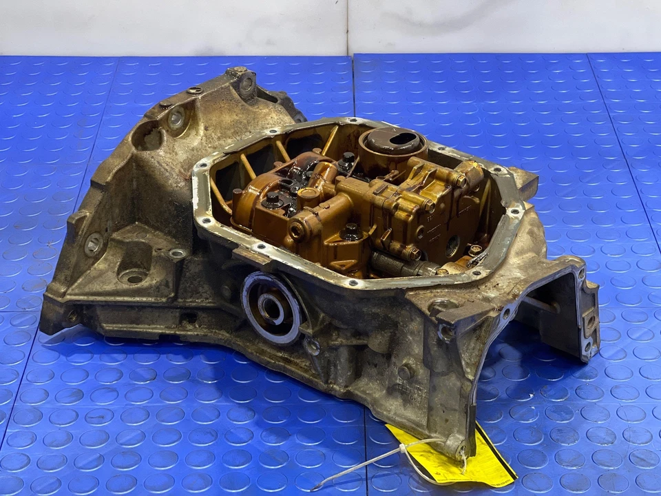 Nissan Rogue Sport 2017-2022 2,0 L cárter de aceite superior del motor OEM 111104BB1C Foto 1 de 4